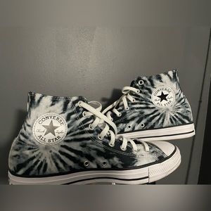 Converse ‘twisted summer’ Black and White tie Dye